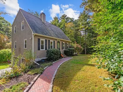 51 POINT OF PINES RD, Freetown, MA 02717