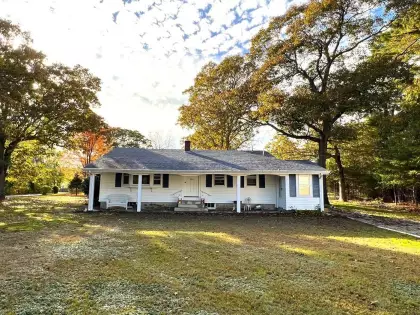 532 Plymouth St, Middleborough, MA 02346