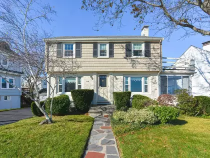 15 Chickatabot Rd, Quincy, MA 02169