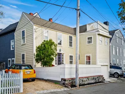 3 Glover Square, Marblehead, MA 01945