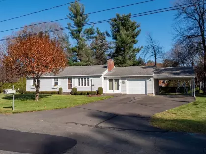 4 Brentwood Dr, Westfield, MA 01085