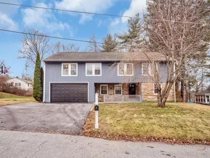 7 Rainville Ave, Webster, MA 01570