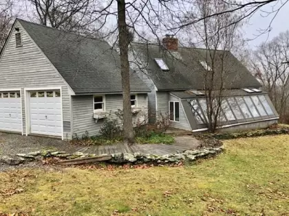28 Partridge Hill Rd, Dudley, MA 01571