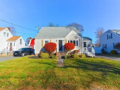 48 Linden Rd, Peabody, MA 01960