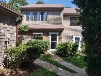 62 Roundhouse Rd #62, Bourne, MA 02532