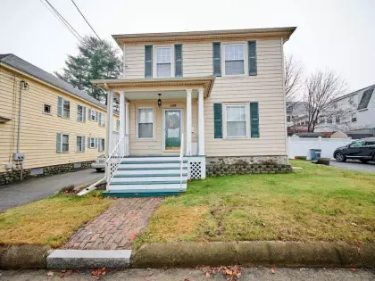 459 Andover St, Lowell, MA 01852