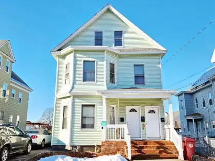 169 Fort Hill Ave, Lowell, MA 01852