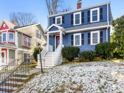 40 Hillside Ave, Quincy, MA 02170