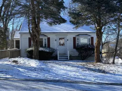 20 Cody St, Webster, MA 01570