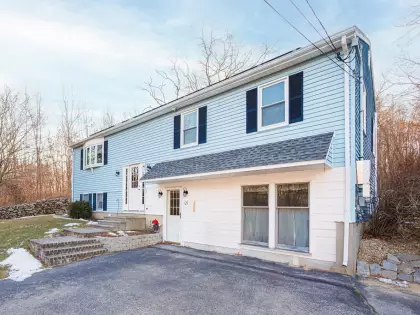 129 Oxford Ave, Dudley, MA 01571