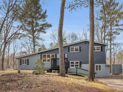 35 Gould Rd, Andover, MA 01810