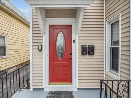 9 Pearl St Pl #1, Somerville, MA 02145