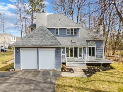 19 Woodland Meadow Dr, Lancaster, MA 01523