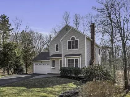 197 Hickory Hill Rd, North Andover, MA 01845