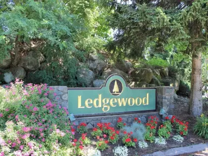 1 Ledgewood Way #6, Peabody, MA 01960