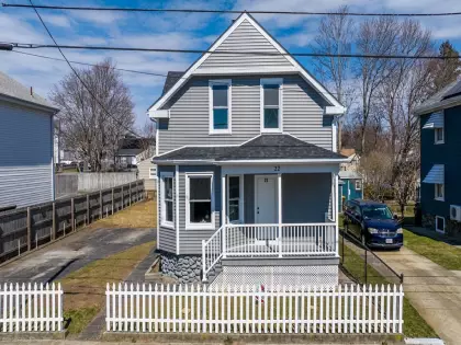 22 Frost St, Fall River, MA 02721