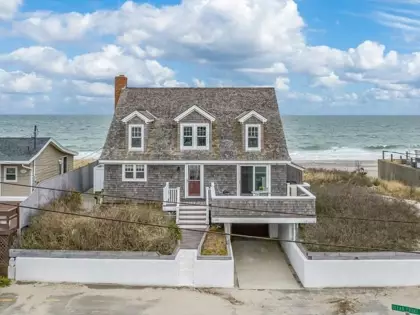 20 Ocean Front St, Scituate, MA 02066