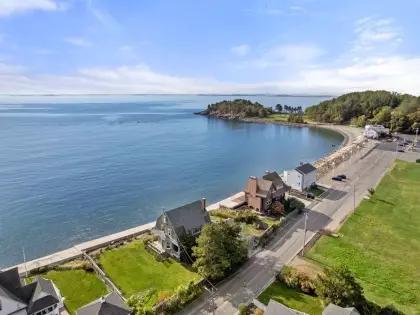 31 Willow Rd, Nahant, MA 01908