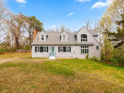 77 Lakewood Dr, Plymouth, MA 02360