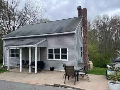 21 Bow St, Millville, MA 01529