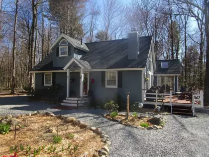 231 Thicket Rd, Tolland, MA 01045