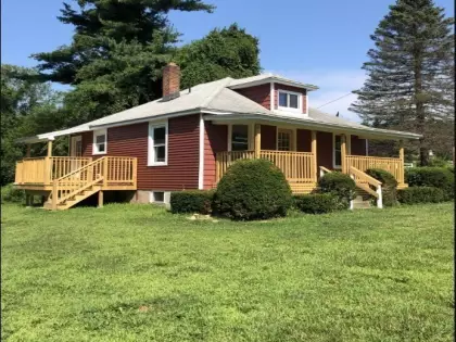 879 Piper Road, West Springfield, MA 01089