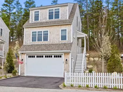 29 Waterview Way, Plymouth, MA 02360