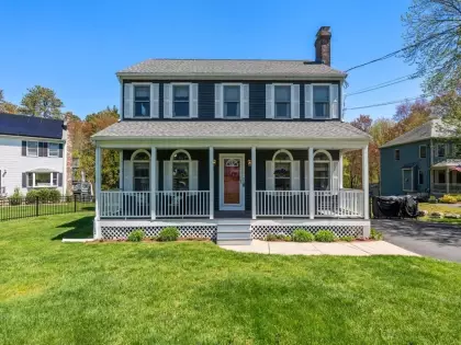 26 Fortune Dr, Norwood, MA 02062