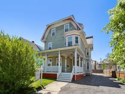 9 Central Ave #1, Newtonville