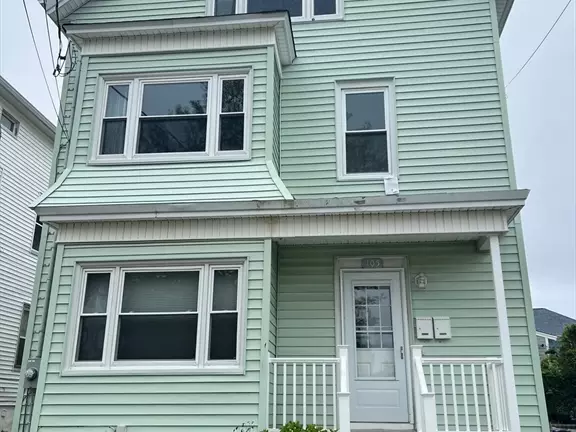 105 Andrews St, Fall River, MA 02724