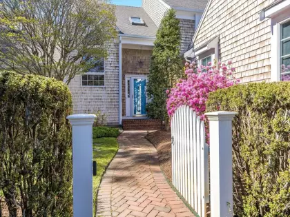 106 Stage Neck Rd, Chatham, MA 02633