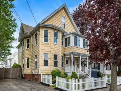 2-4 Exeter St, Belmont, MA 02478