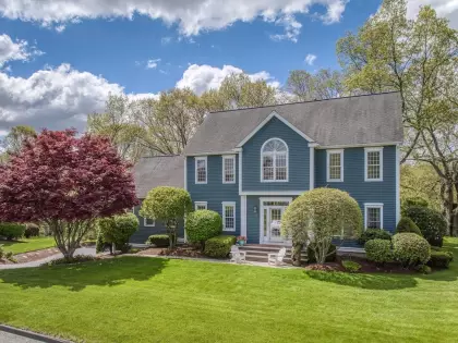37 Piccadilly Way, Westborough, MA 01581