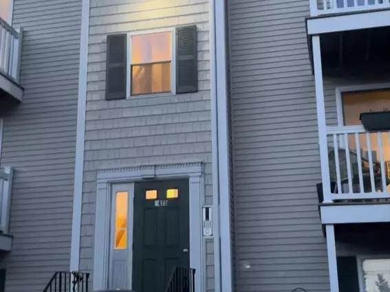 1475 Braley Rd #22, New Bedford, MA 02745