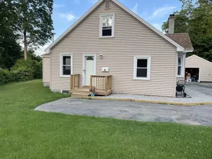 6 Forest St, Oxford, MA 01540