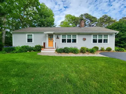 190 Forest Rd, Yarmouth, MA 02673